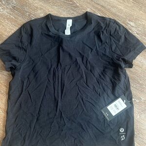 NWT peloton classic fit tee